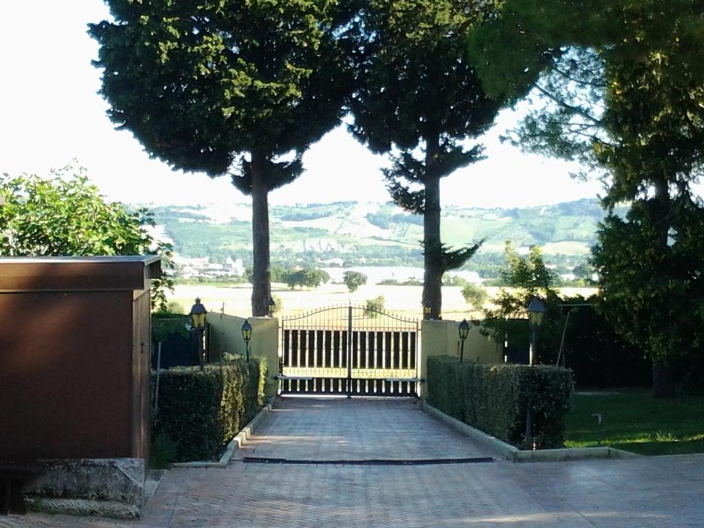 Il Giardino Dei Limoni Hotell Montecassiano Eksteriør bilde